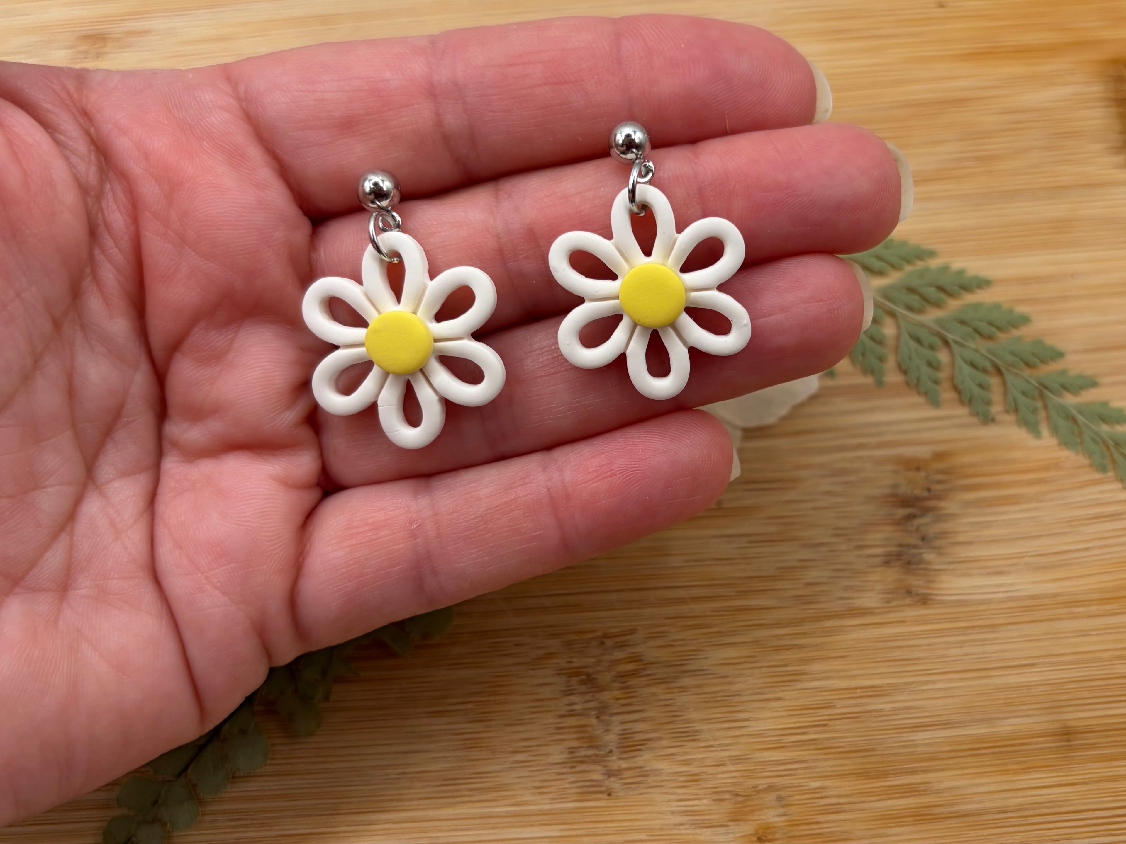 Daisy Drop - Yellow