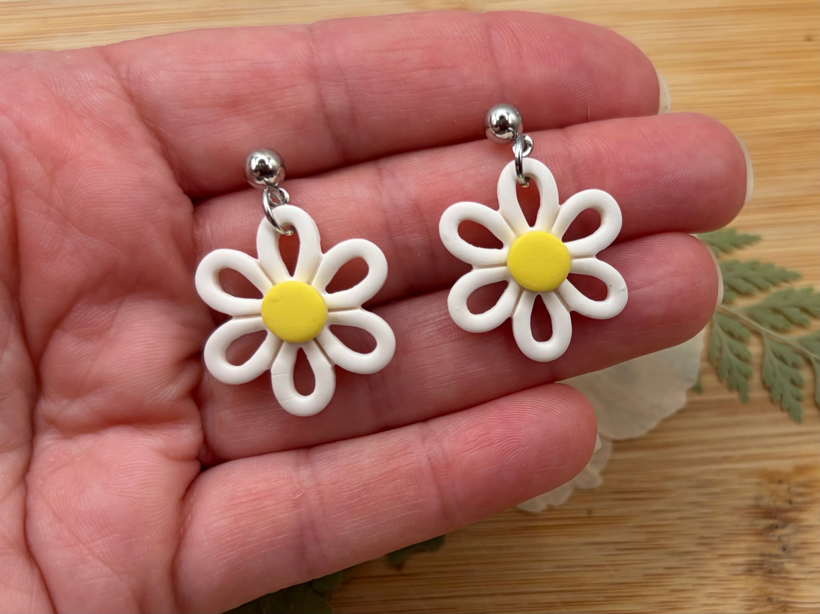 Daisy Drop - Yellow